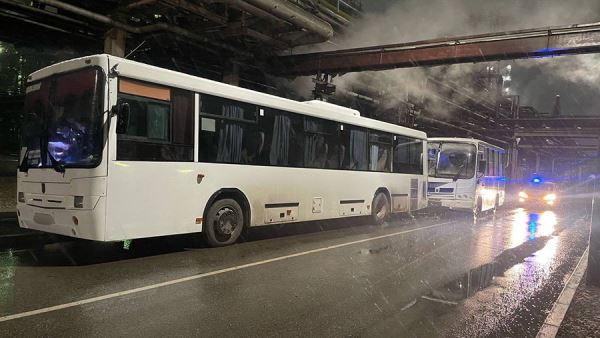 Пять человек пострадали из-за столкновения двух автобусов в Ставрополье