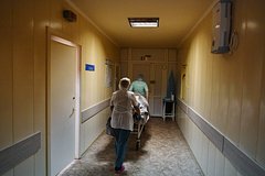 Россиянка спасала сына от наезда кроссовера и впала в кому