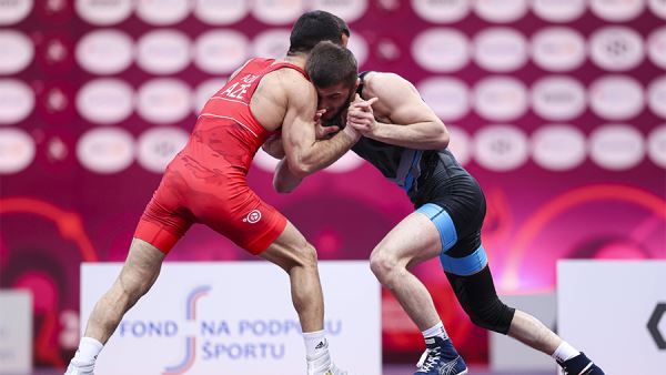 Российский борец Сефершаев завоевал золото на чемпионате Европы