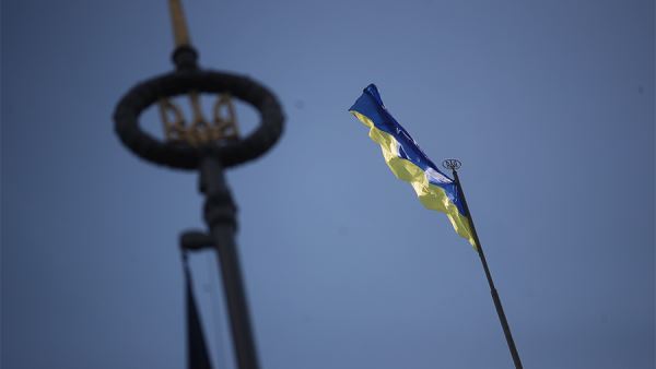 Песков указал на всё большее внимание стран Европы к лживости позиций Киева